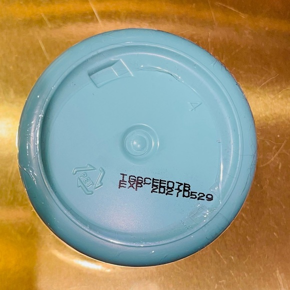 Tovegan Green Glow-Up Cream - Picture 2 of 3